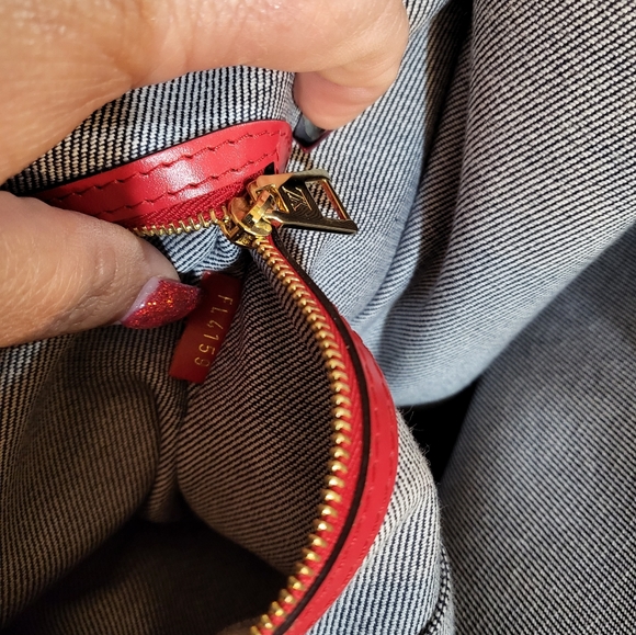 Louis Vuitton denim patchwork Onthego GM Rouge tote - Picture 5 of 9